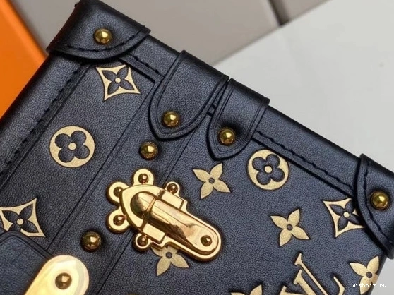 WIS MALLE PETITE LOUIS VUITTON 0717